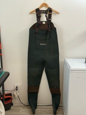 Remington Dark Green Chest Waders with Brown Accents Size L Outdoors